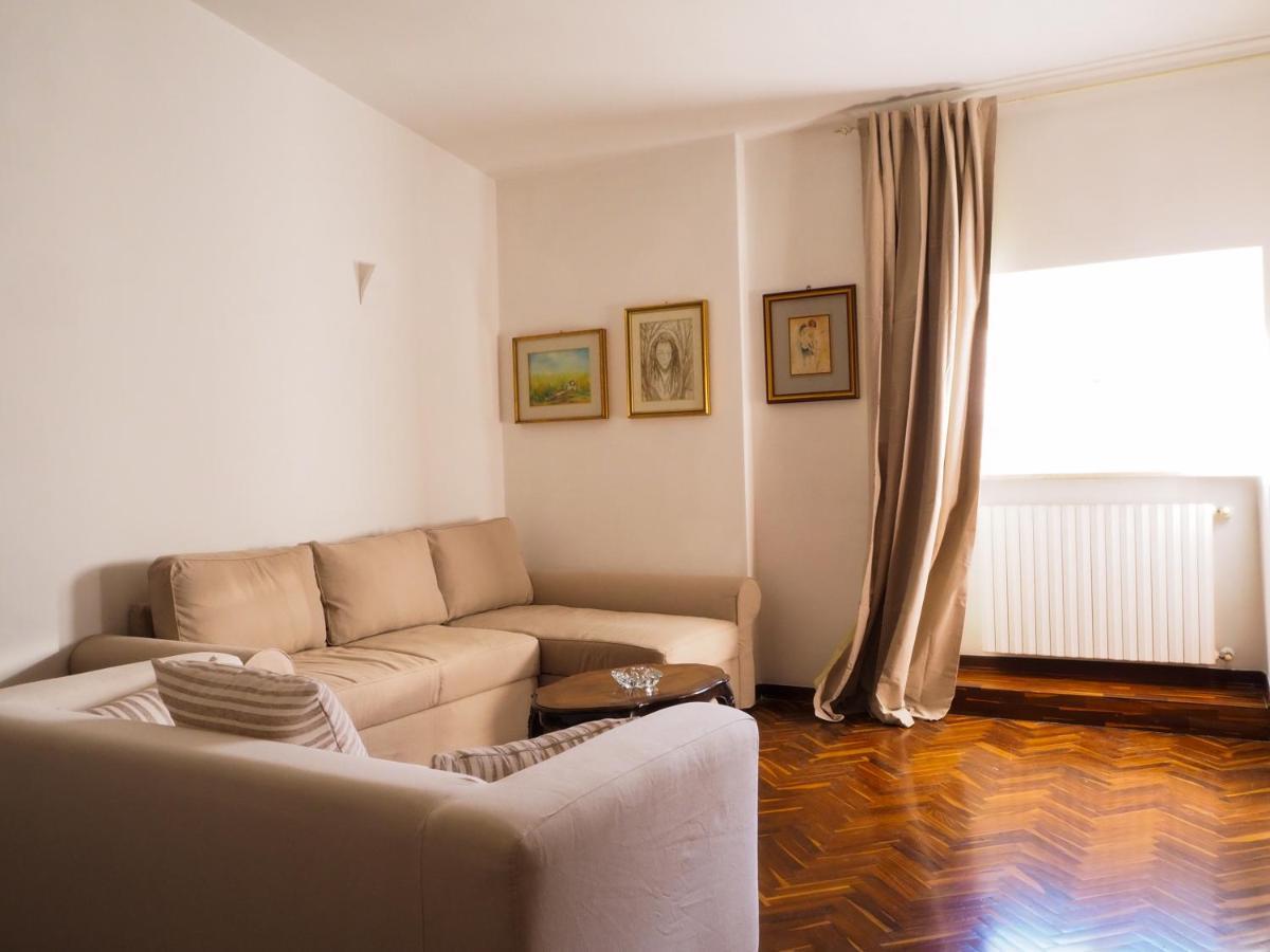 Terrazza Cavour Appartement Bari Buitenkant foto