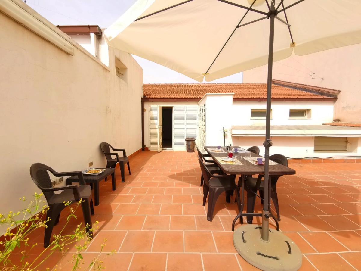 Terrazza Cavour Appartement Bari Buitenkant foto